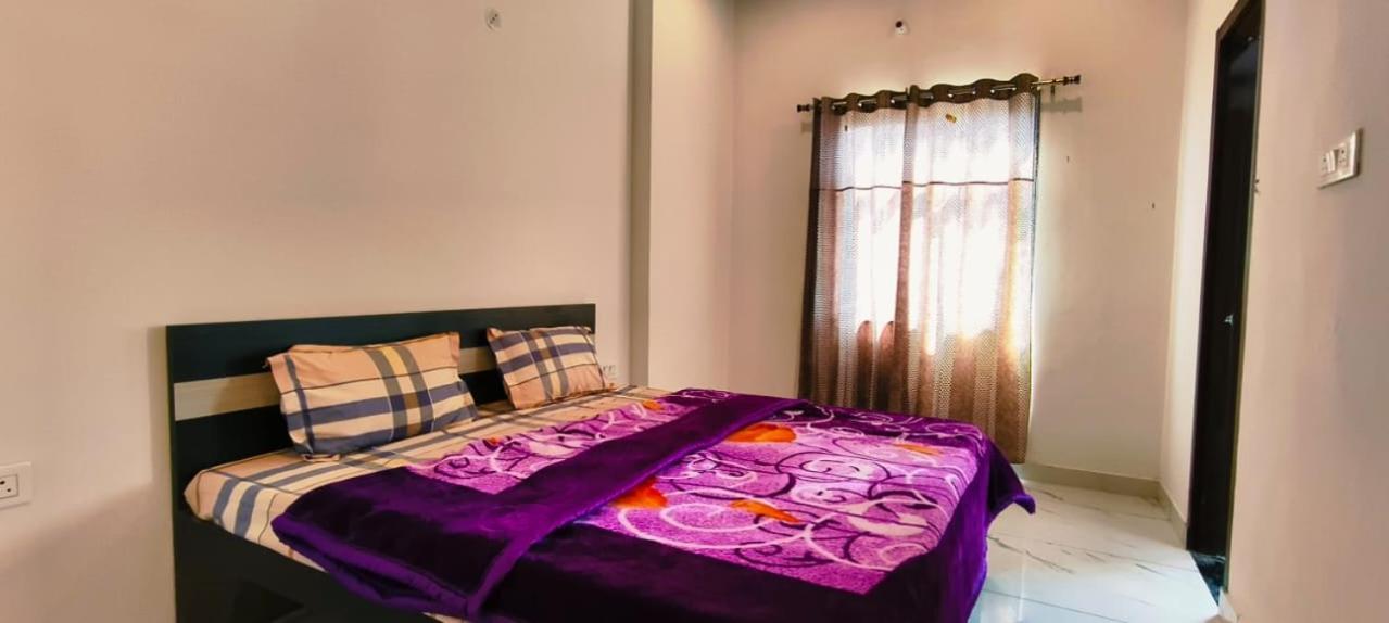 Hotel Prince ชัยปุระ ภายนอก รูปภาพ